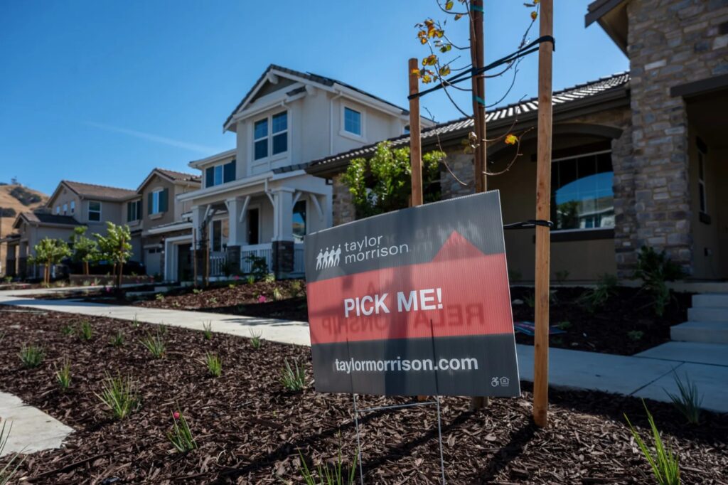 New homes at the Rosemary Grove community by Taylor Morrison in Vacaville, California, US.Photographer: David Paul Morris/Bloomberg