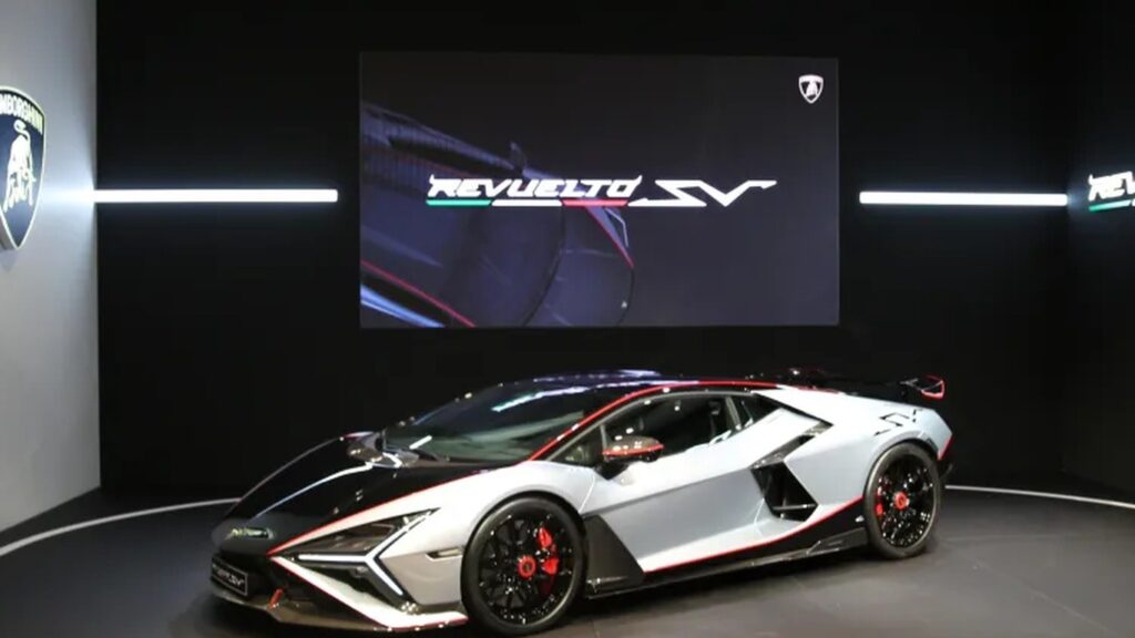 Lamborghini’s flagship Revuelto levels up with SV