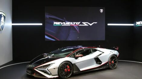 Lamborghini’s flagship Revuelto levels up with SV