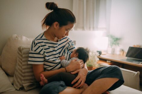 Postpartum psychosis is rare, estimated to affect 1 to 2 per 1,000 women after childbirth. (iStock)